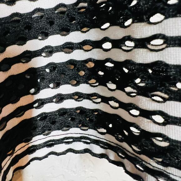 Perforated Project Runway Knee Length Cocktail Dress V Neck Black White - XL - Picture 4 of 6